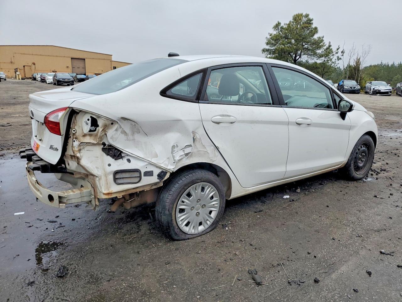 2019 Ford Fiesta S - Фото 3