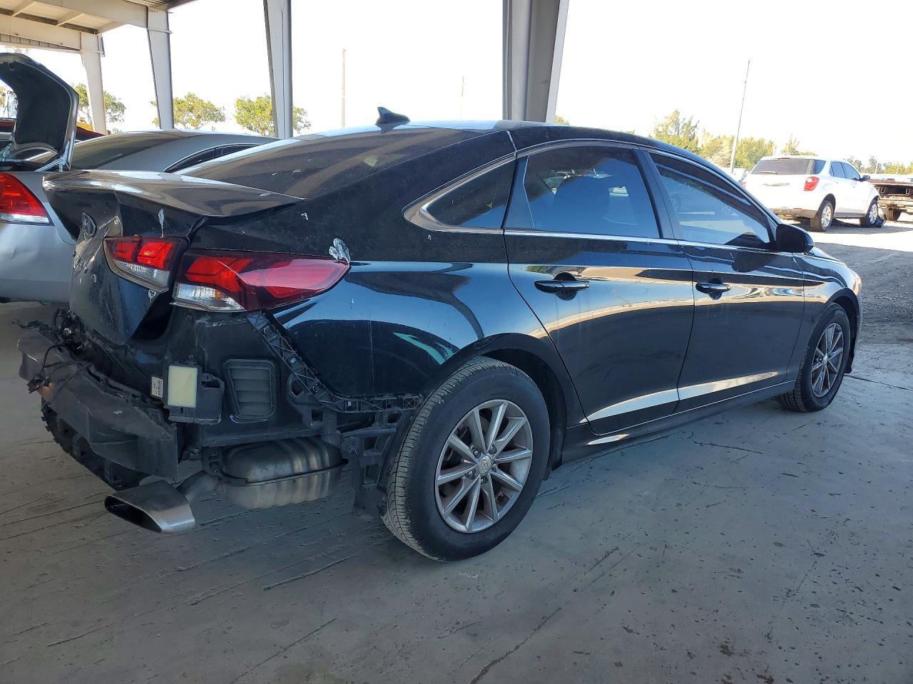 2018 Hyundai Sonata Se - Фото 3
