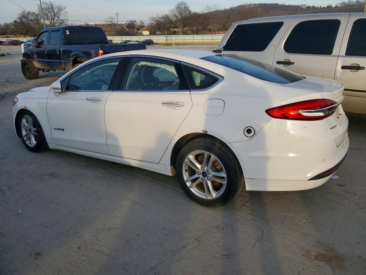 2018 Ford Fusion Se Hybrid - Image 2