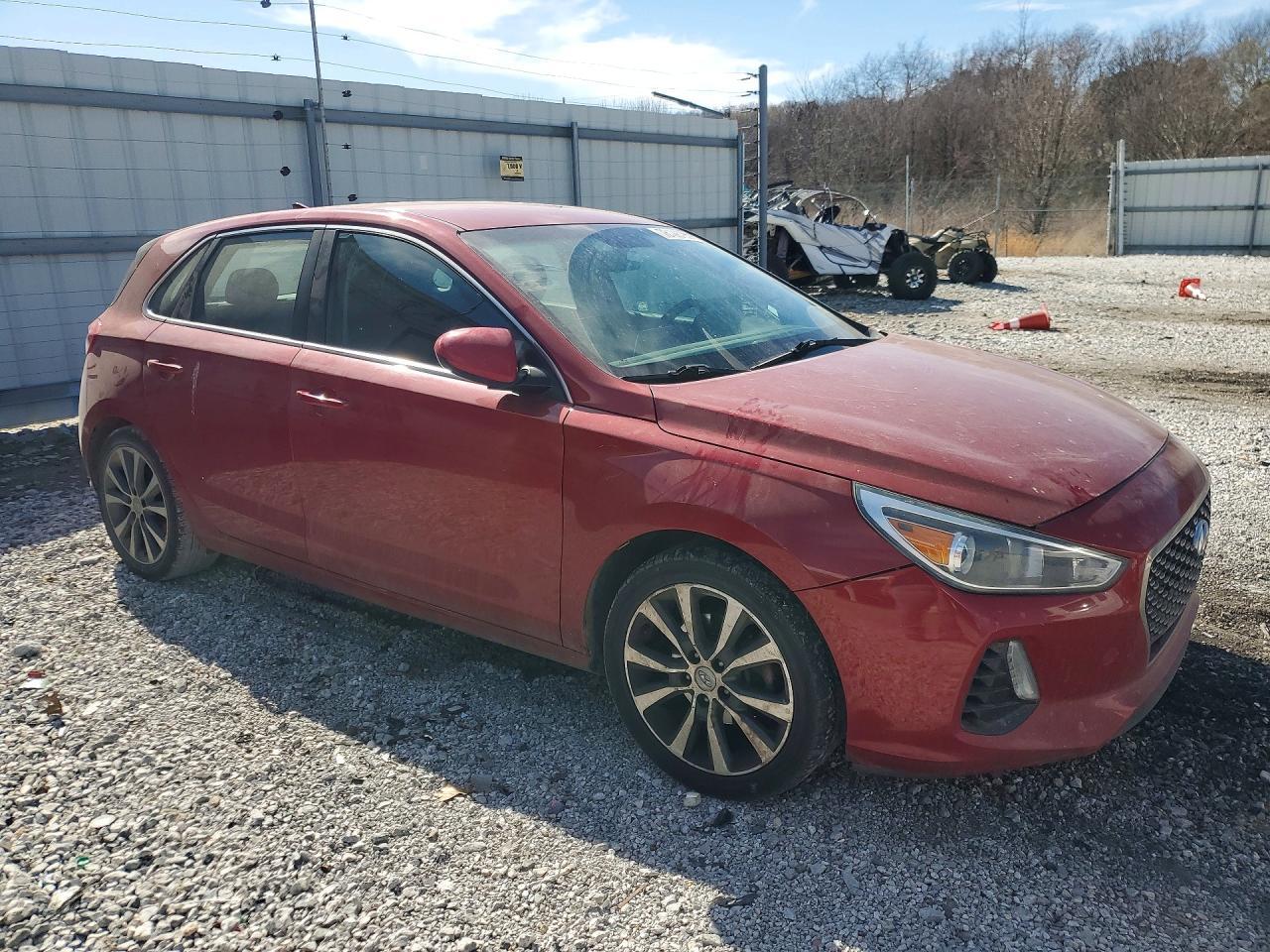 2018 Hyundai Elantra Gt Base - Image 4