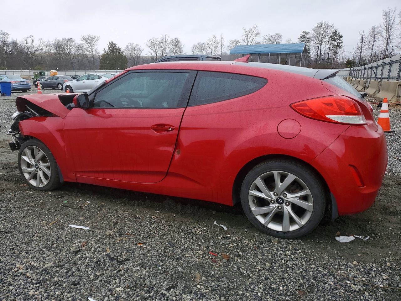 2016 Hyundai Veloster - Фото 2