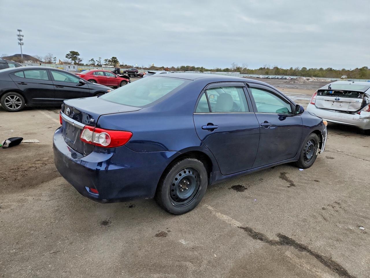 2013 Toyota Corolla Le - Image 3