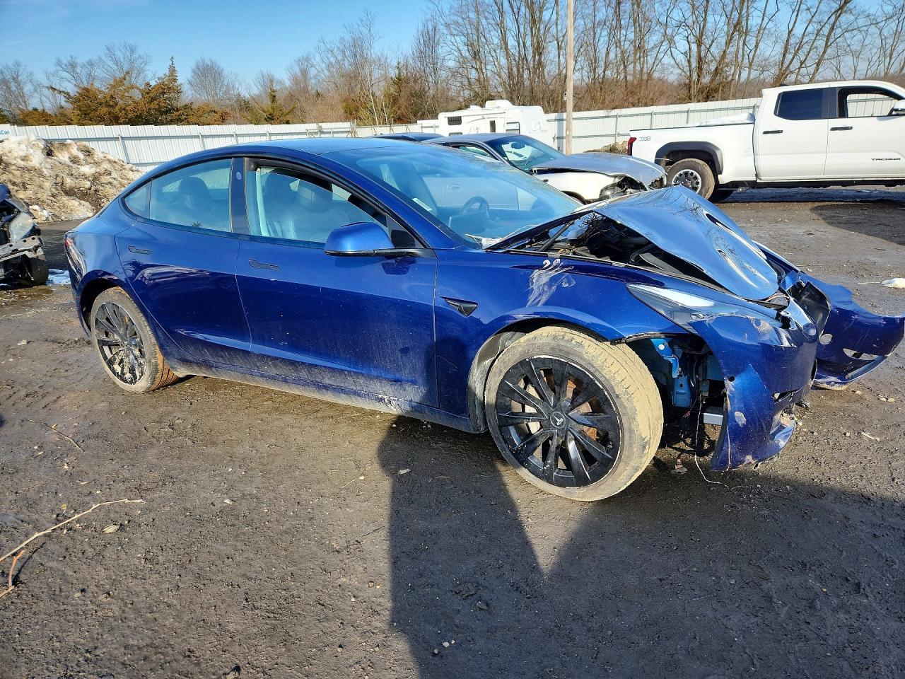 2022 Tesla Model 3 - Фото 4