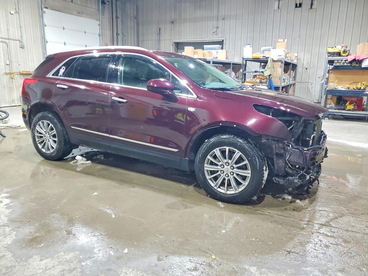 2017 Cadillac Xt5 Luxury - Image 4