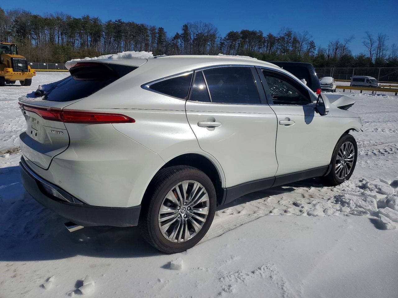 2023 Toyota Venza Le - Фото 3