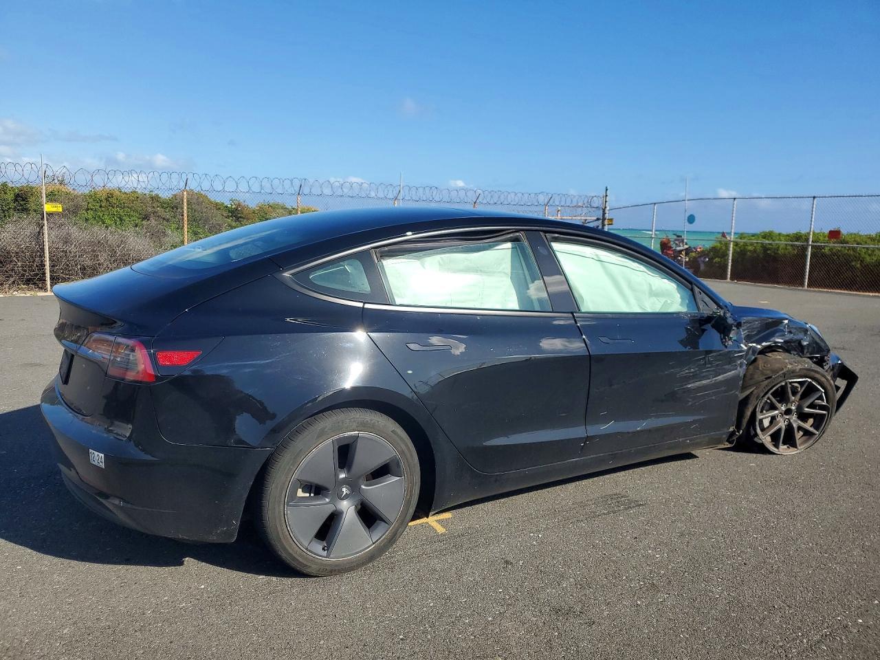 2023 Tesla Model 3 - Image 3