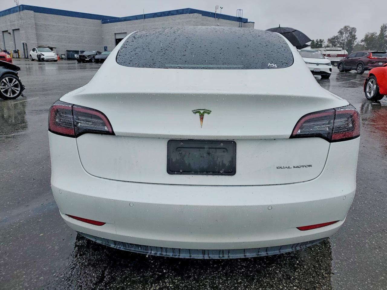 2022 Tesla Model 3 - Image 6