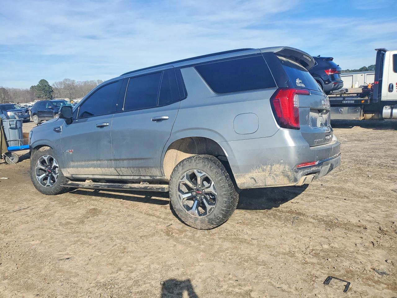 2026 GMC Yukon At4 - Фото 2