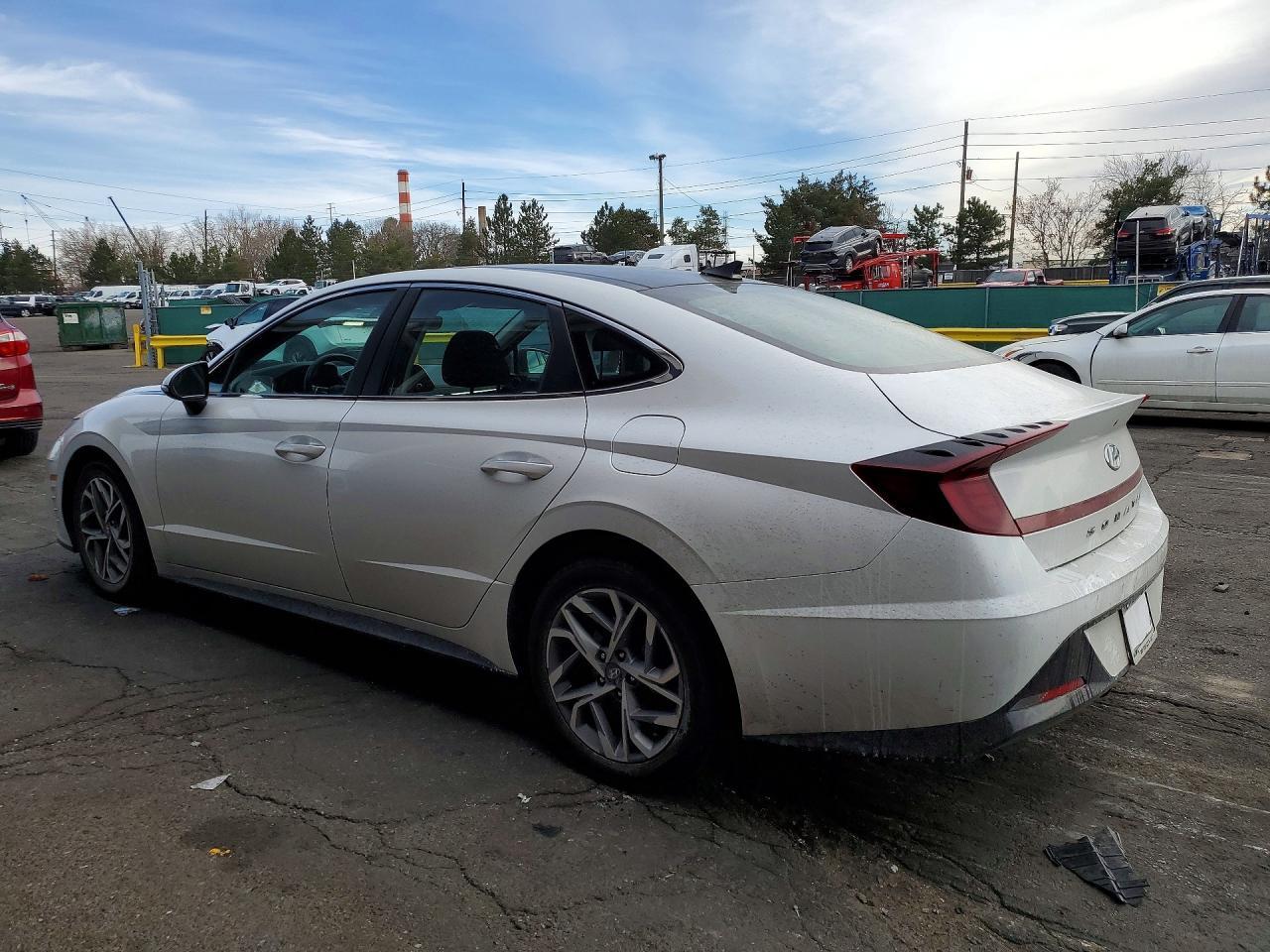 2022 Hyundai Sonata Sel - Image 2