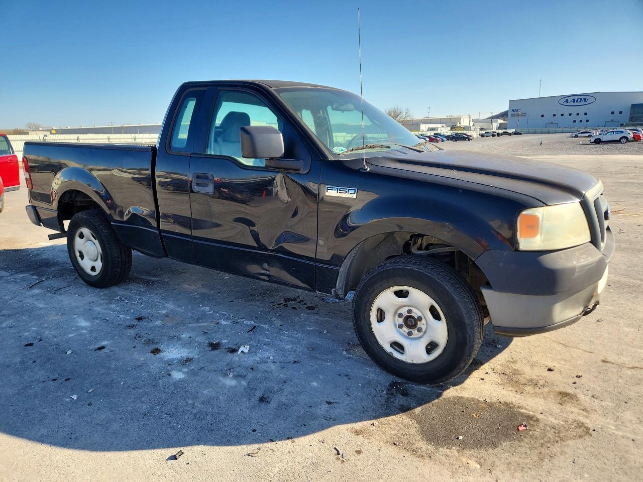 2005 Ford F150 - Image 4