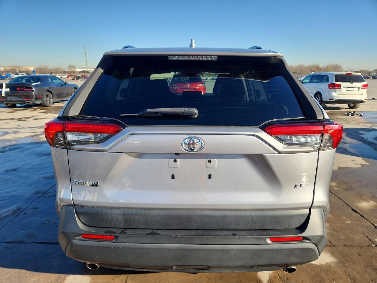 2019 Toyota Rav4 Le - Image 6