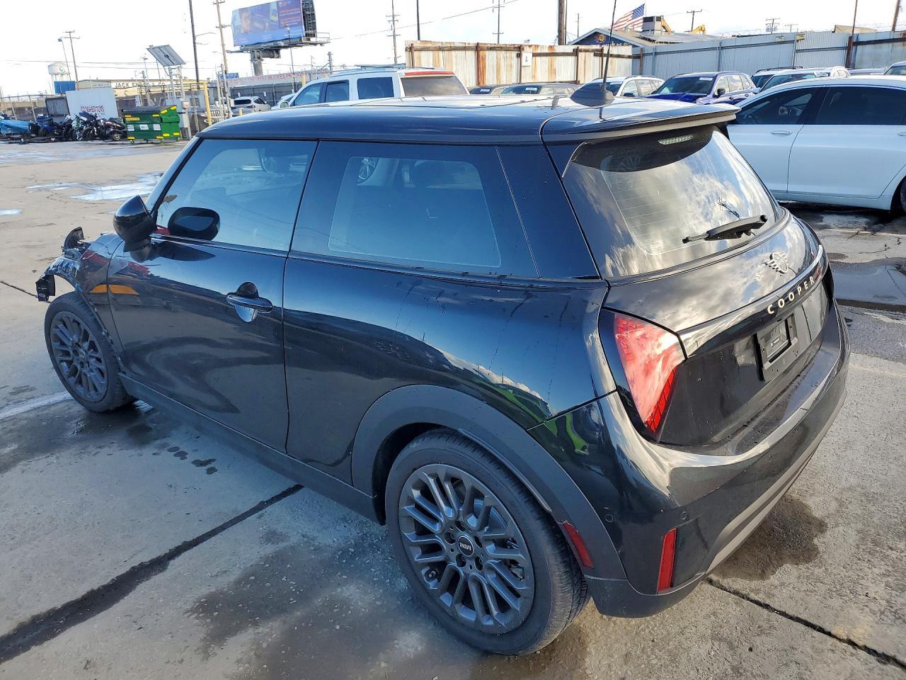 2025 Mini Cooper S - Image 2