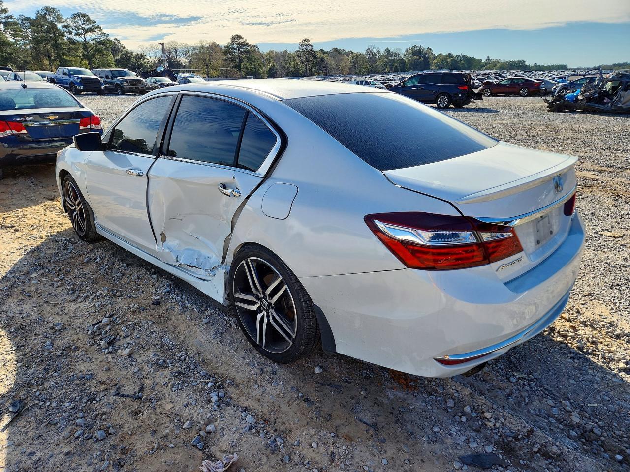 2017 Honda Accord Sport - Фото 2
