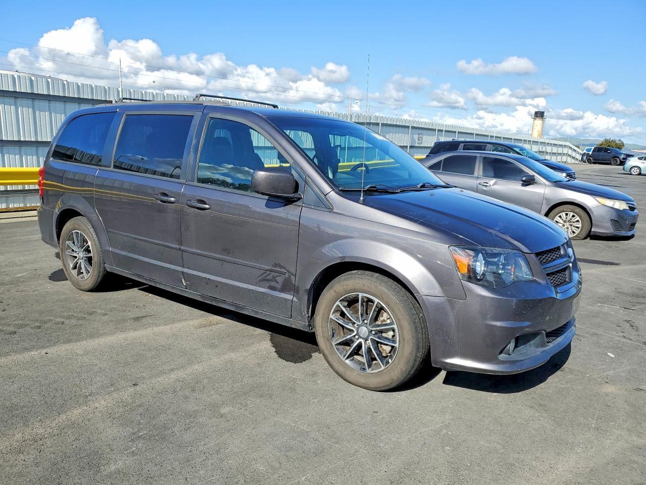 2017 Dodge Grand Caravan Gt - Фото 4