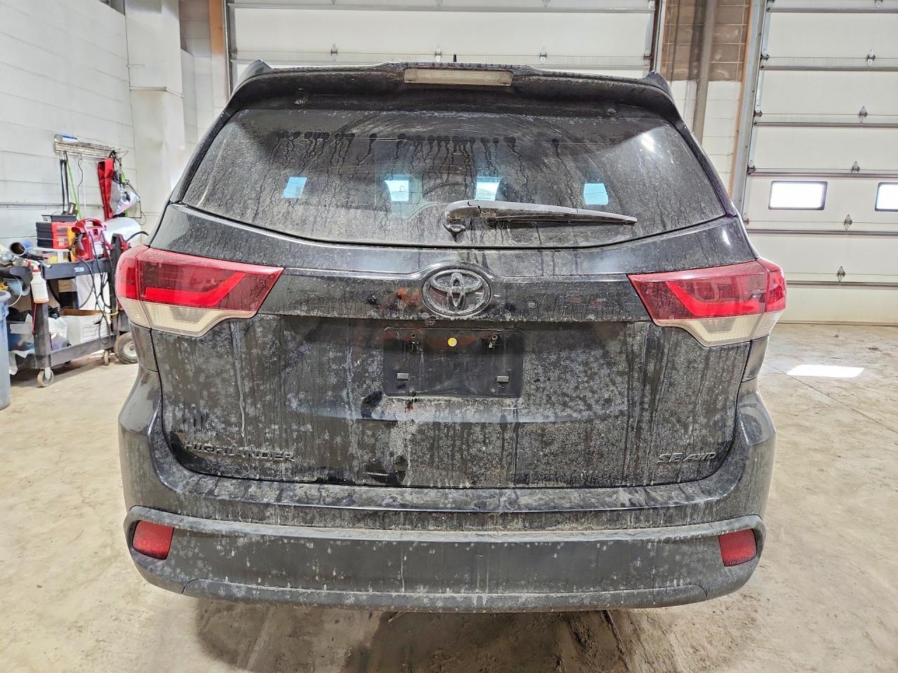 2019 Toyota Highlander Se - Фото 6