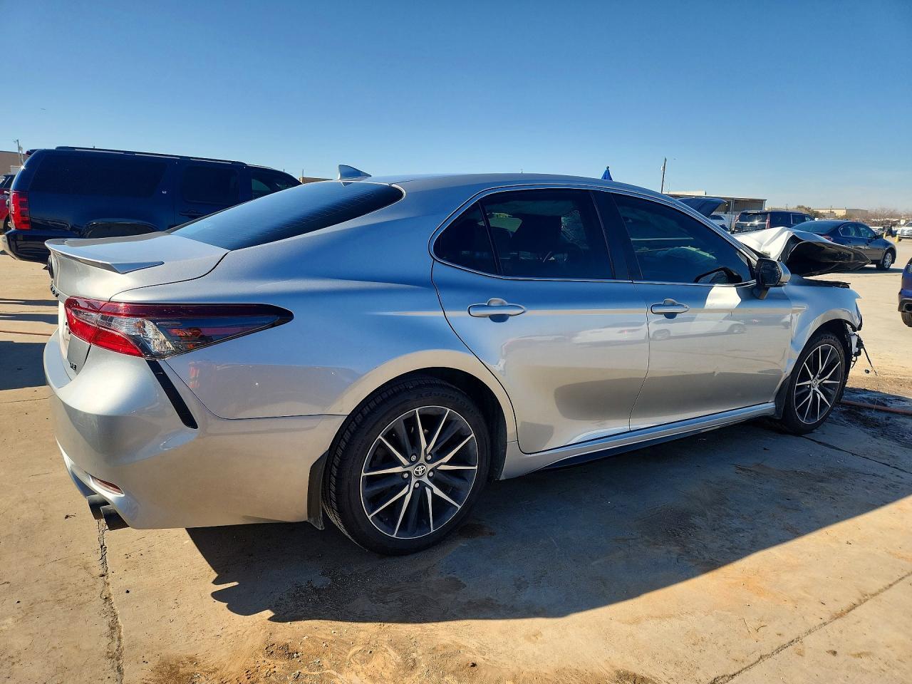 2024 Toyota Camry Se - Фото 3
