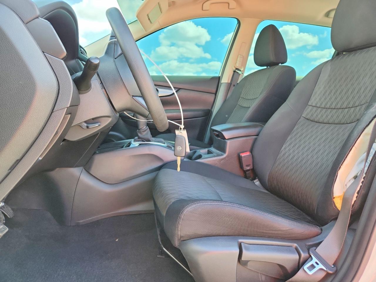 2017 Nissan Rogue S - Image 7