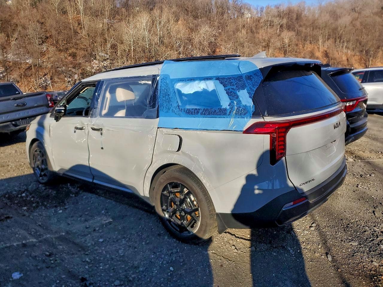 2025 Kia Carnival Sx - Фото 2