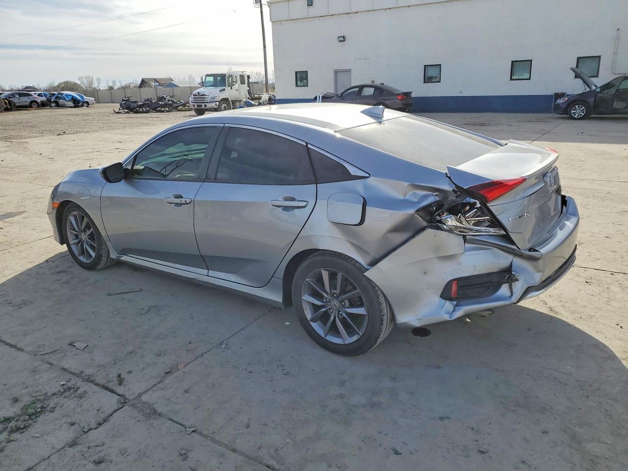 2019 Honda Civic Ex - Image 2