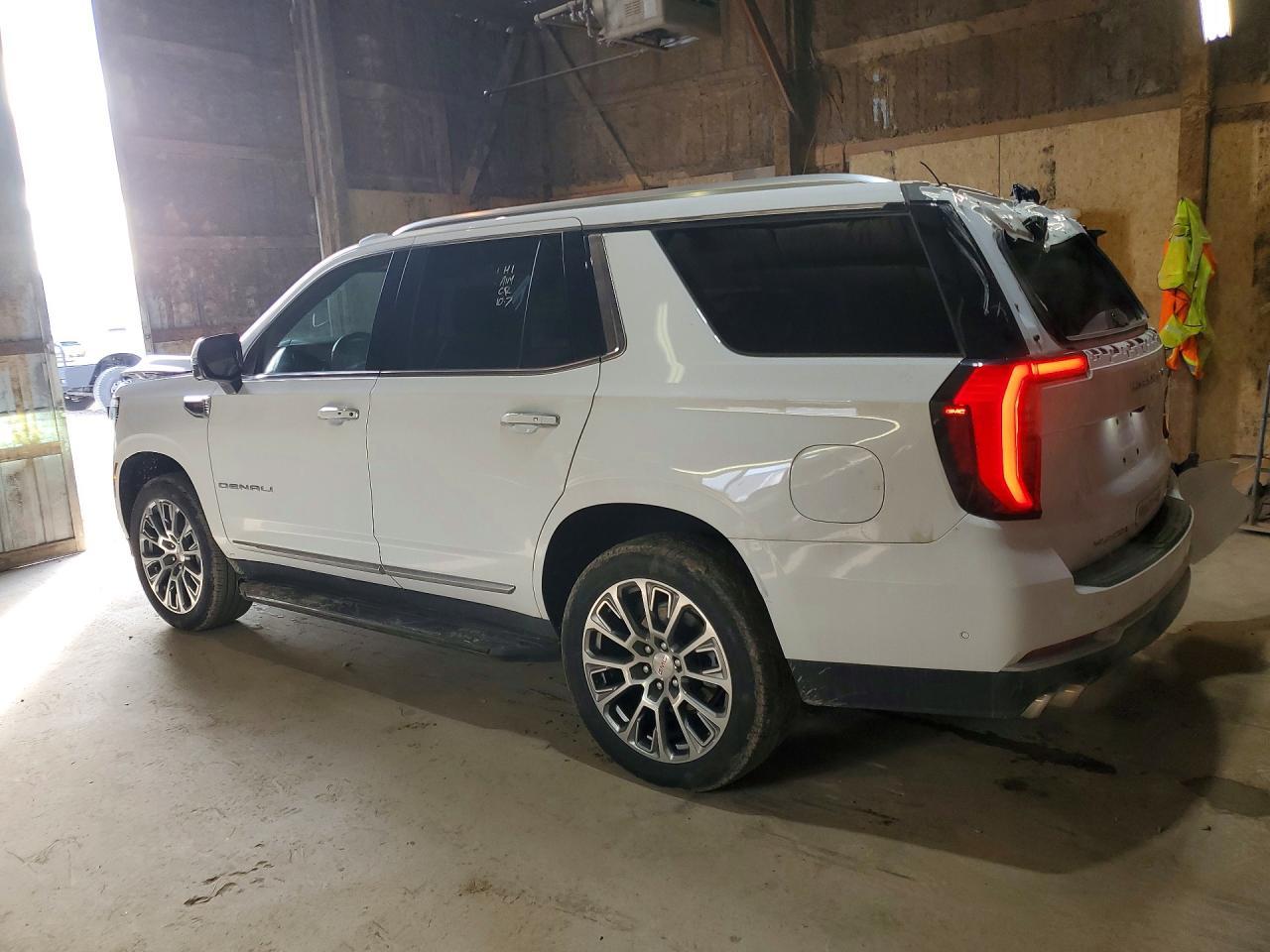 2025 GMC Yukon Denali - Image 2