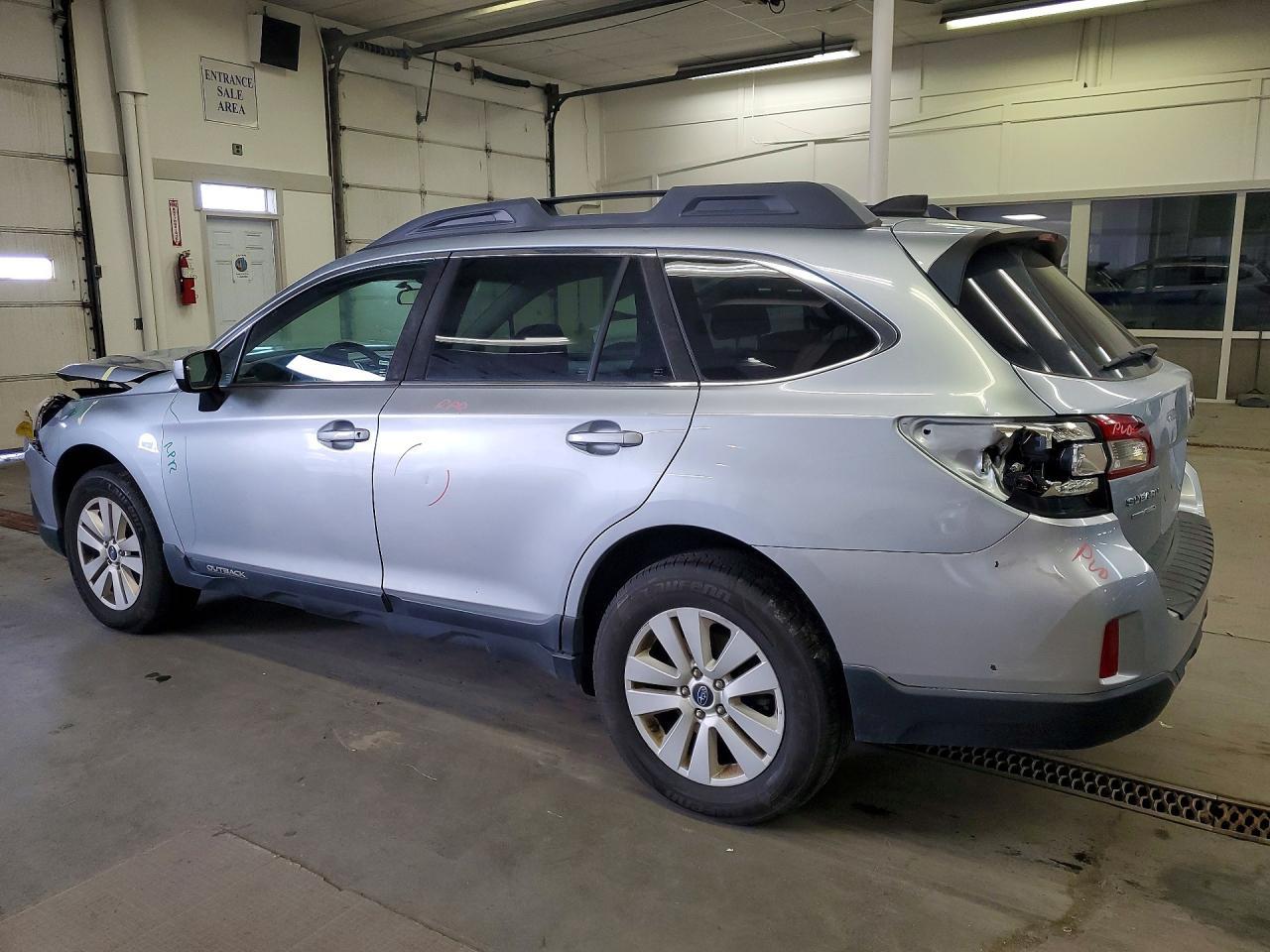 2017 Subaru Outback 2.5I Premium - Image 2