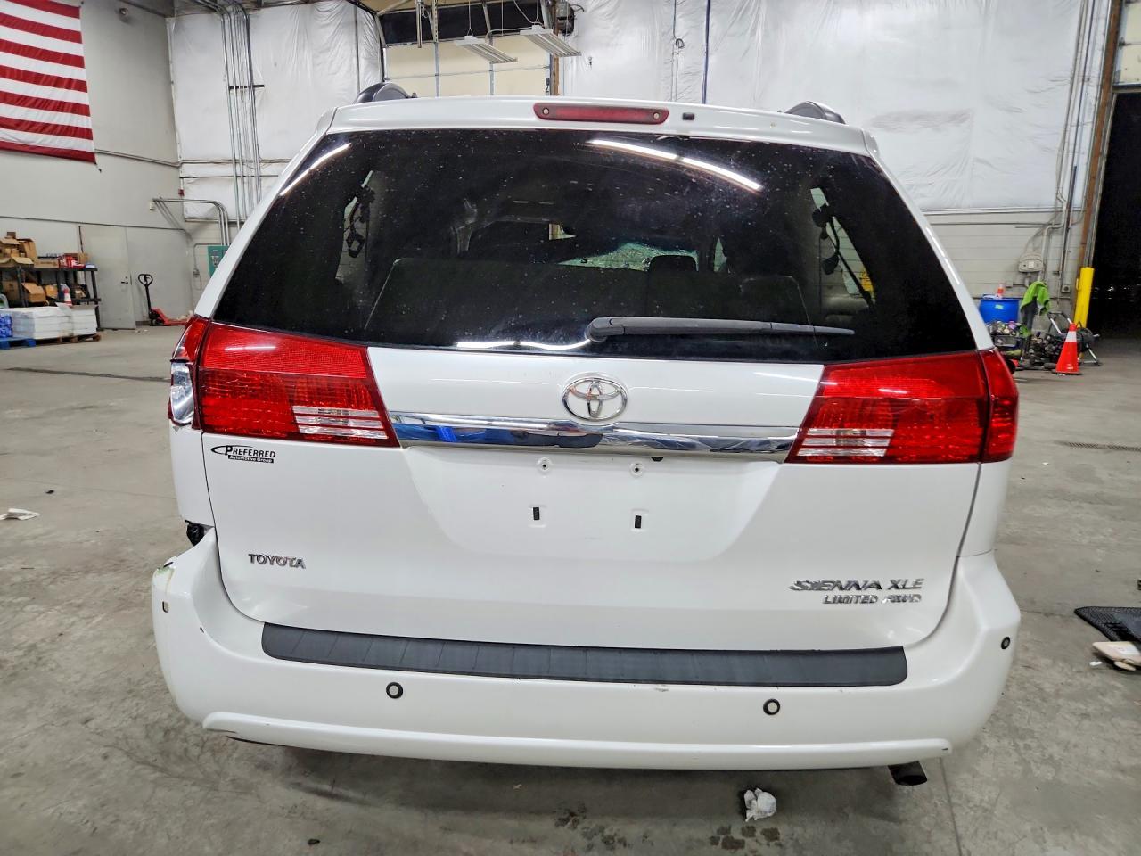 2004 Toyota Sienna Xle Limited 7 Passenger - Image 6