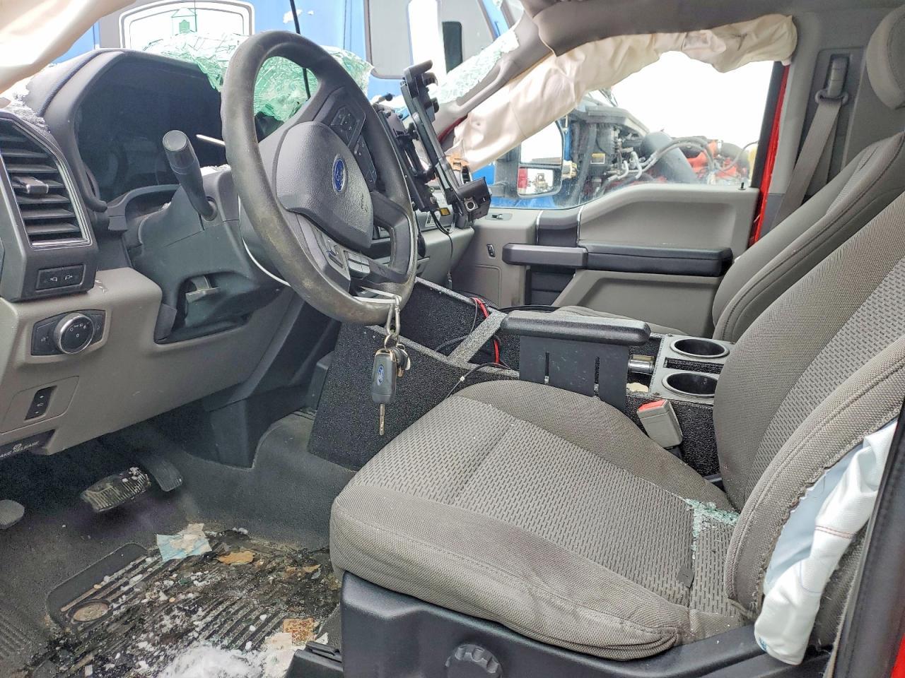 2019 Ford F550 - Image 7