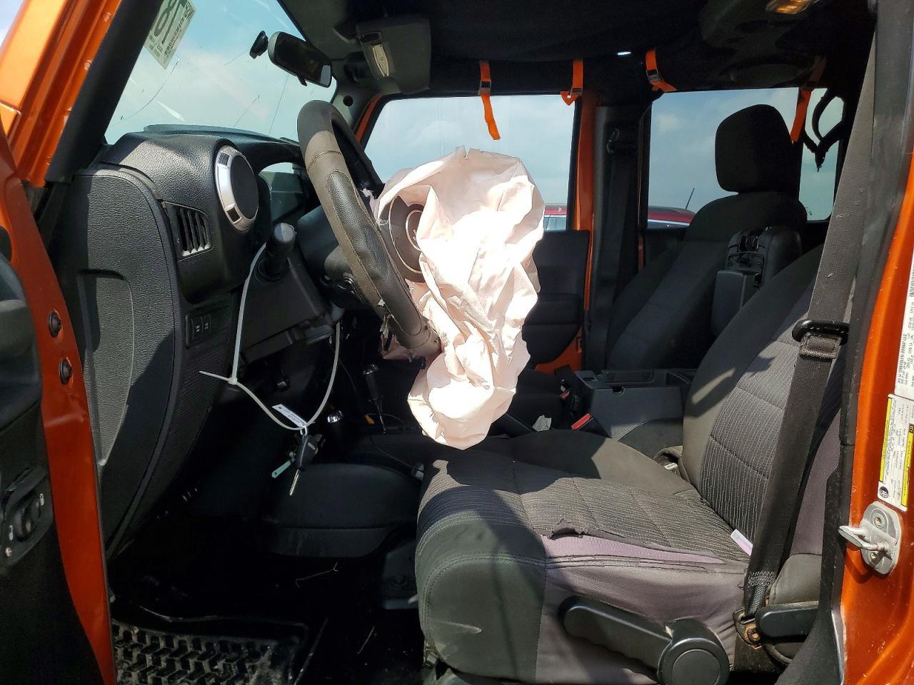 2011 Jeep Wrangler Unlimited Rubicon - Фото 7