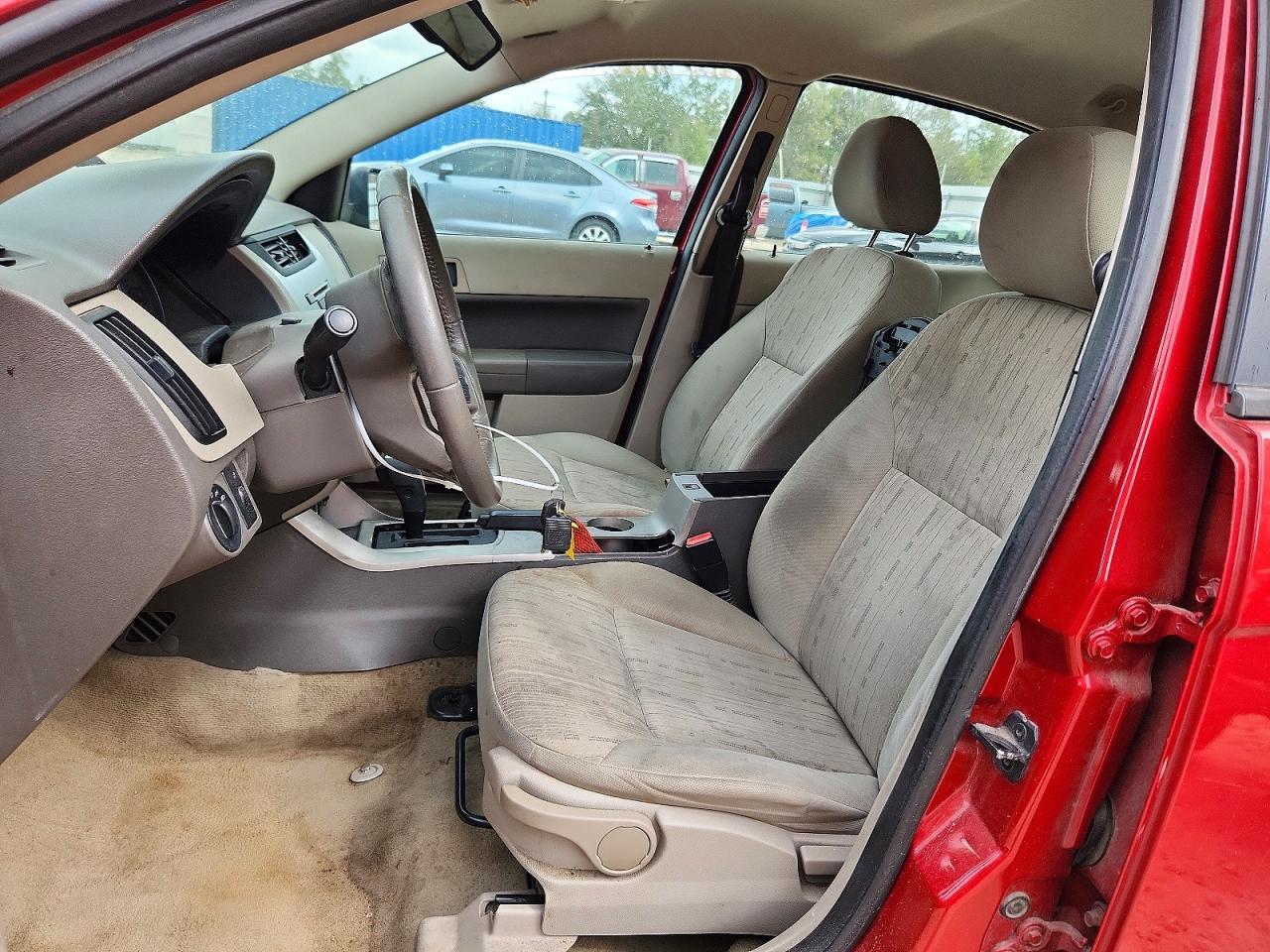 2010 Ford Focus Se - Фото 7