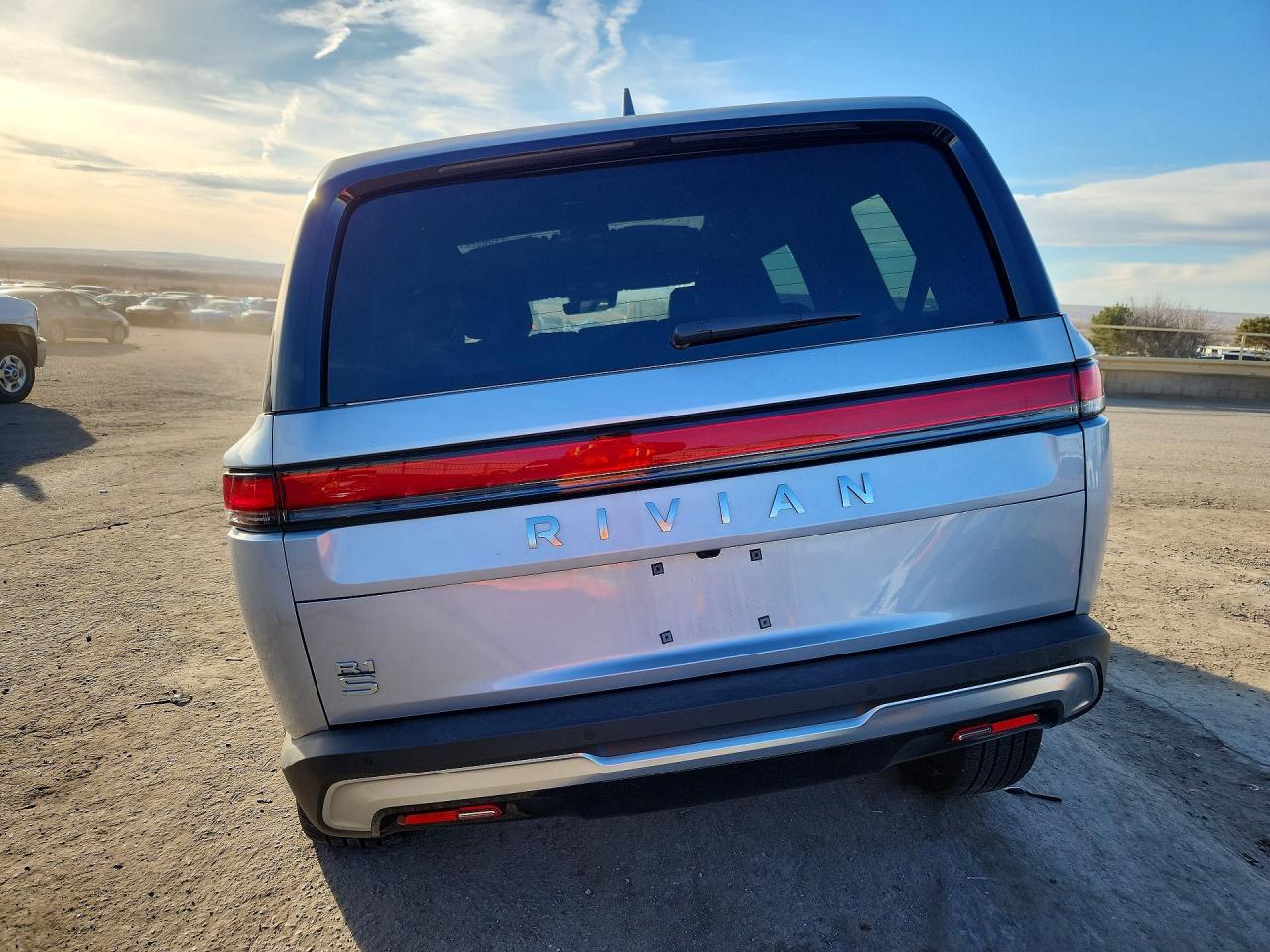 2025 Rivian R1S Adventure - Image 6