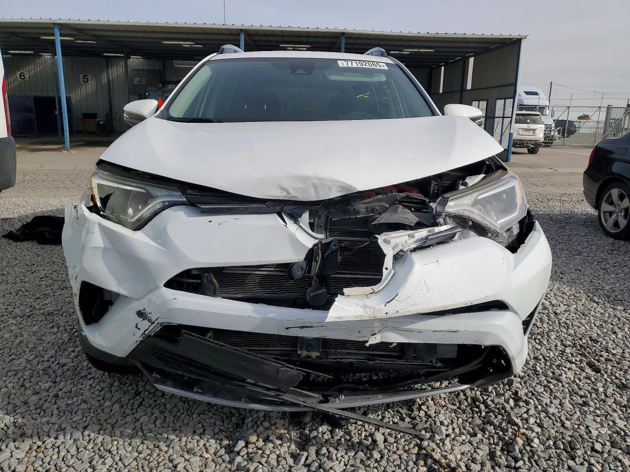 2018 Toyota Rav4 Hv Le - Image 5