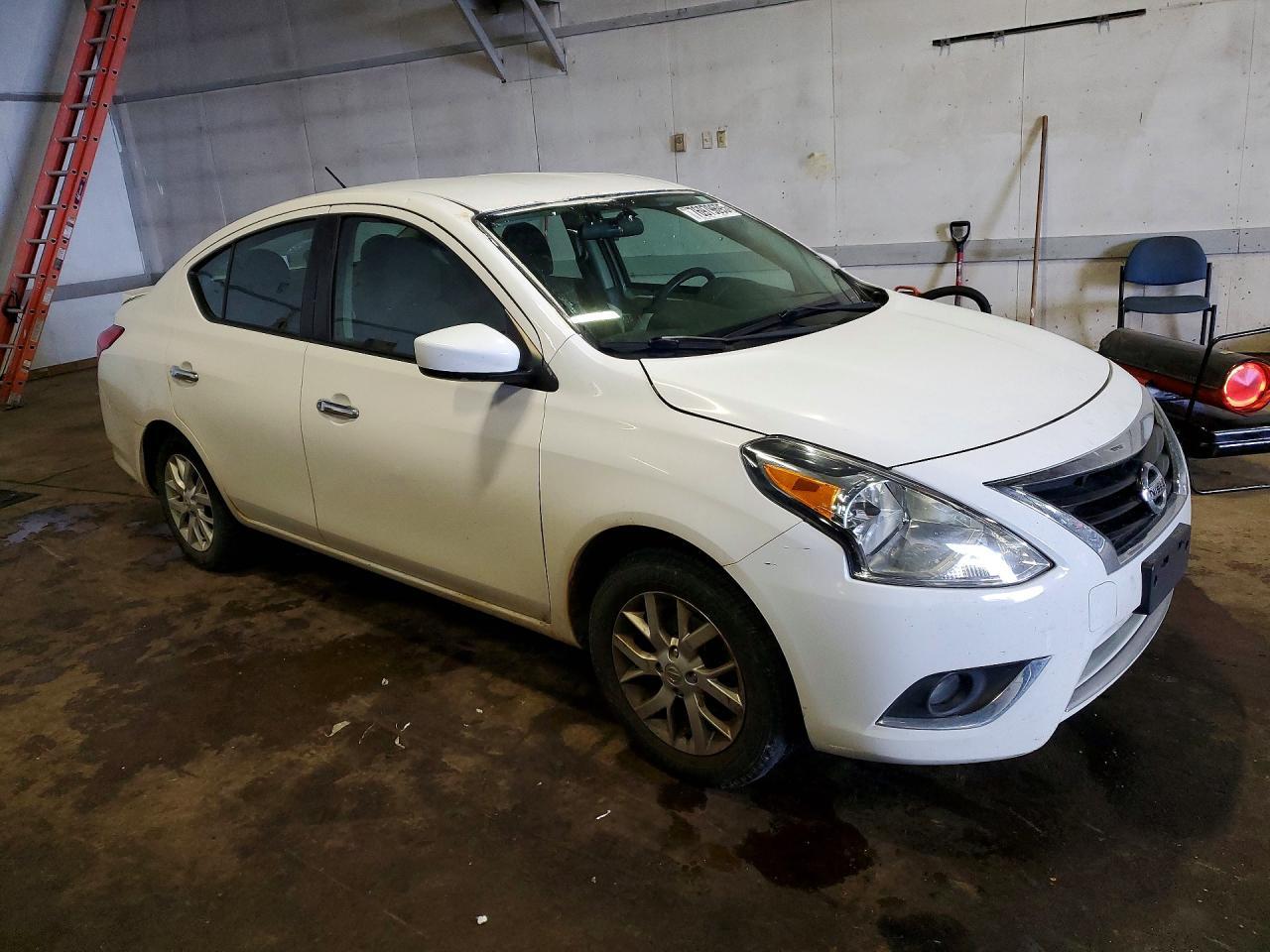 2017 Nissan Versa 1.6 Sv - Фото 4