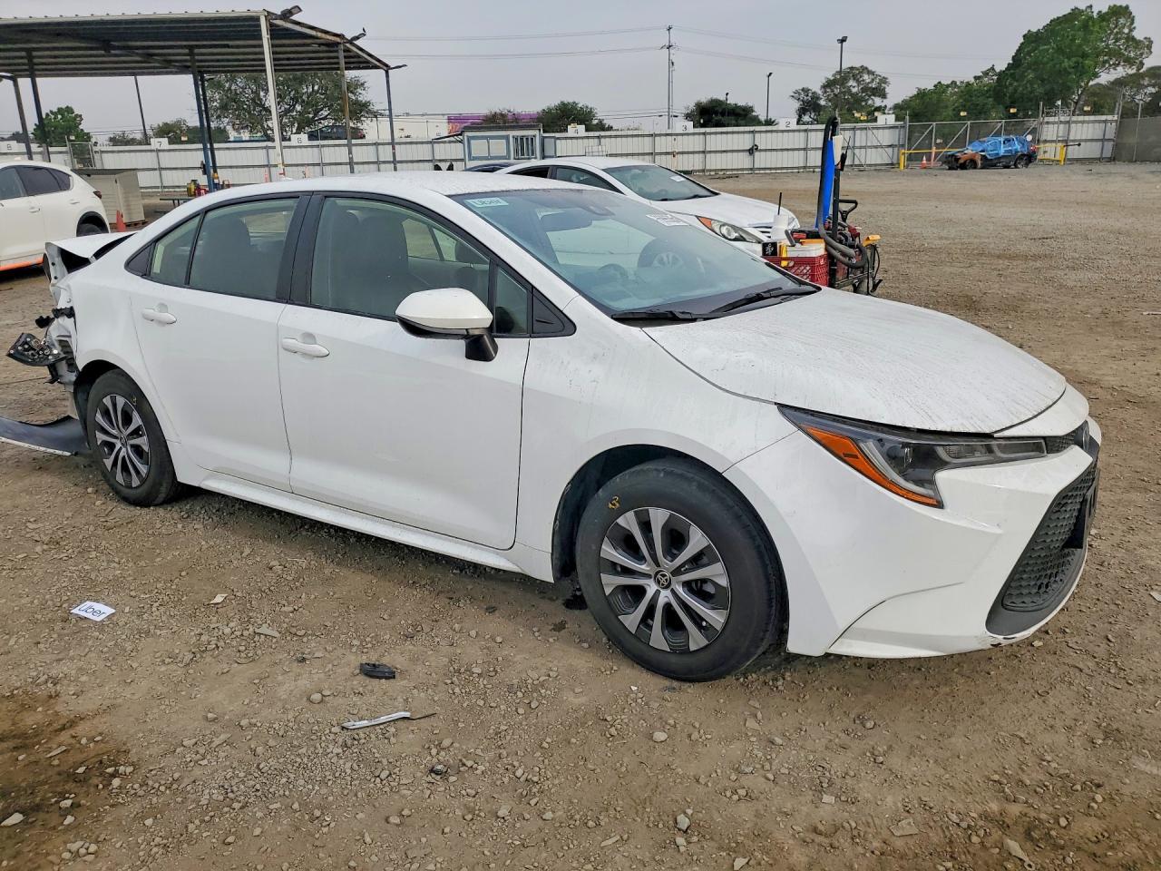 2022 Toyota Corolla Hybrid Le - Фото 4