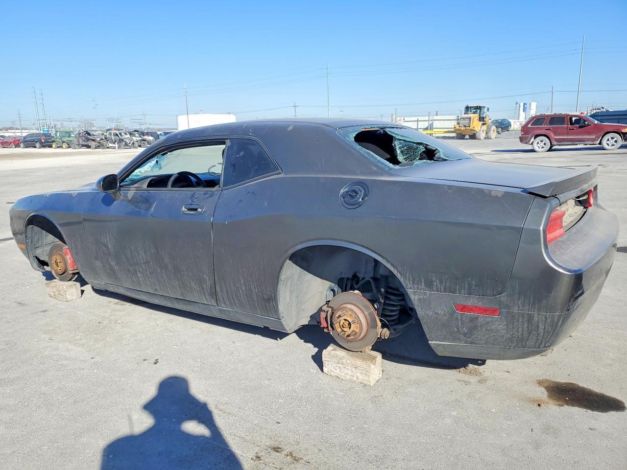 2009 Dodge Challenger R - Image 2
