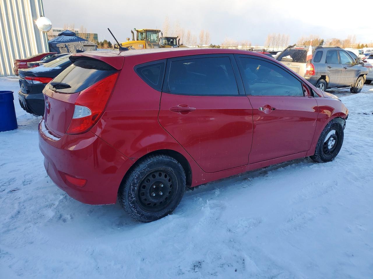 2014 Hyundai Accent Gl 5Dr - Фото 3