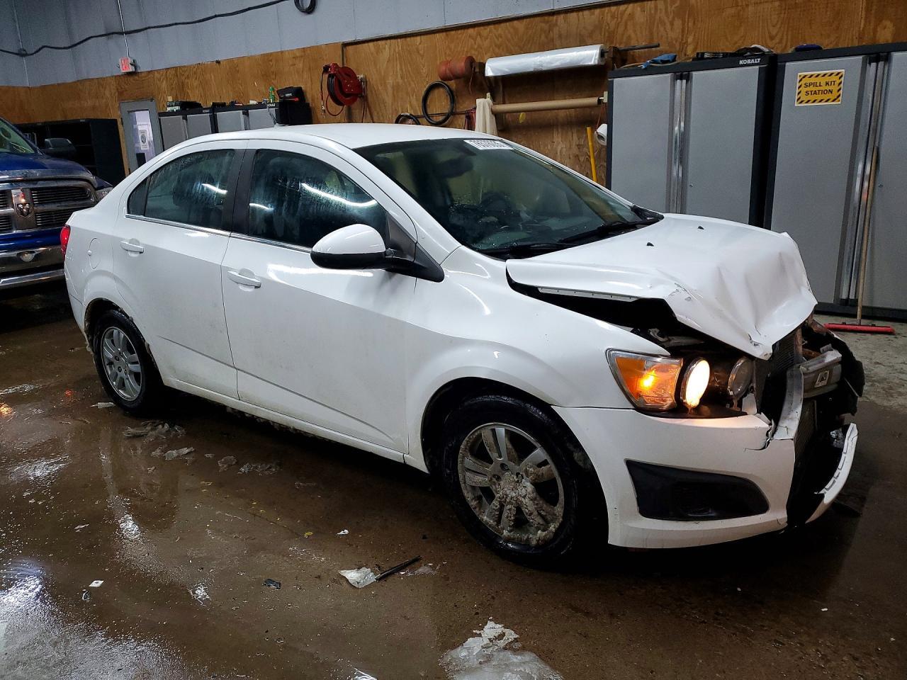 2014 Chevrolet Sonic Lt - Image 4