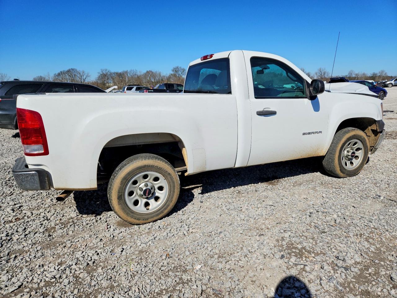 2010 GMC Sierra C1500 - Image 3