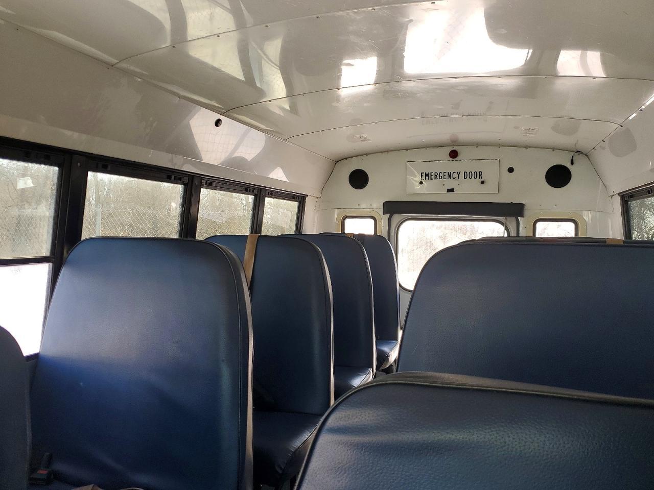 2009 GMC Micro Bird G3500 - School Bus - Фото 6