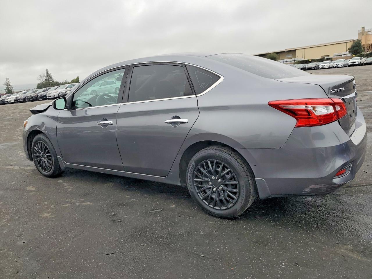 2019 Nissan Sentra S - Фото 2