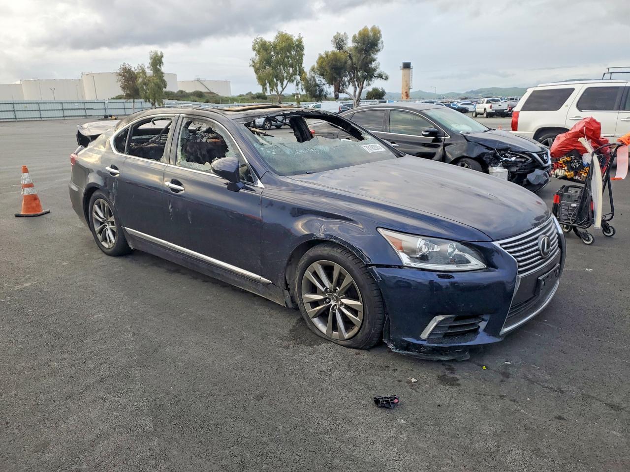 2013 Lexus Ls 460 - Image 4