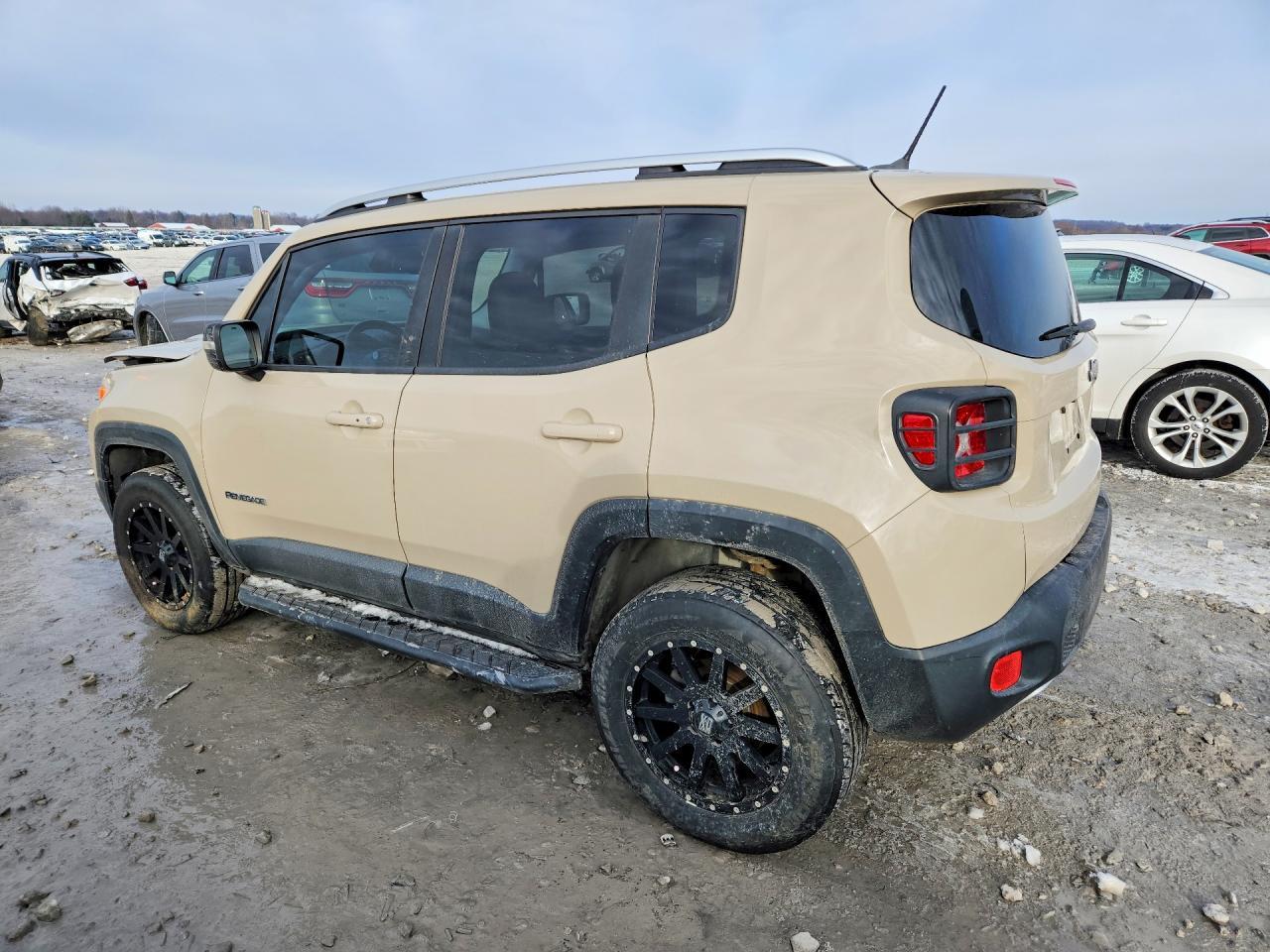 2016 Jeep Renegade Limited - Фото 2
