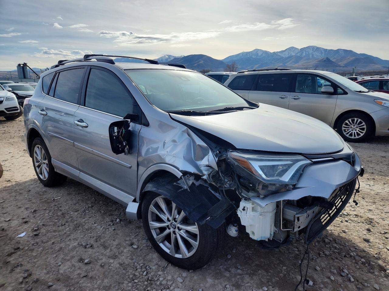 2017 Toyota Rav4 Platinum - Image 4