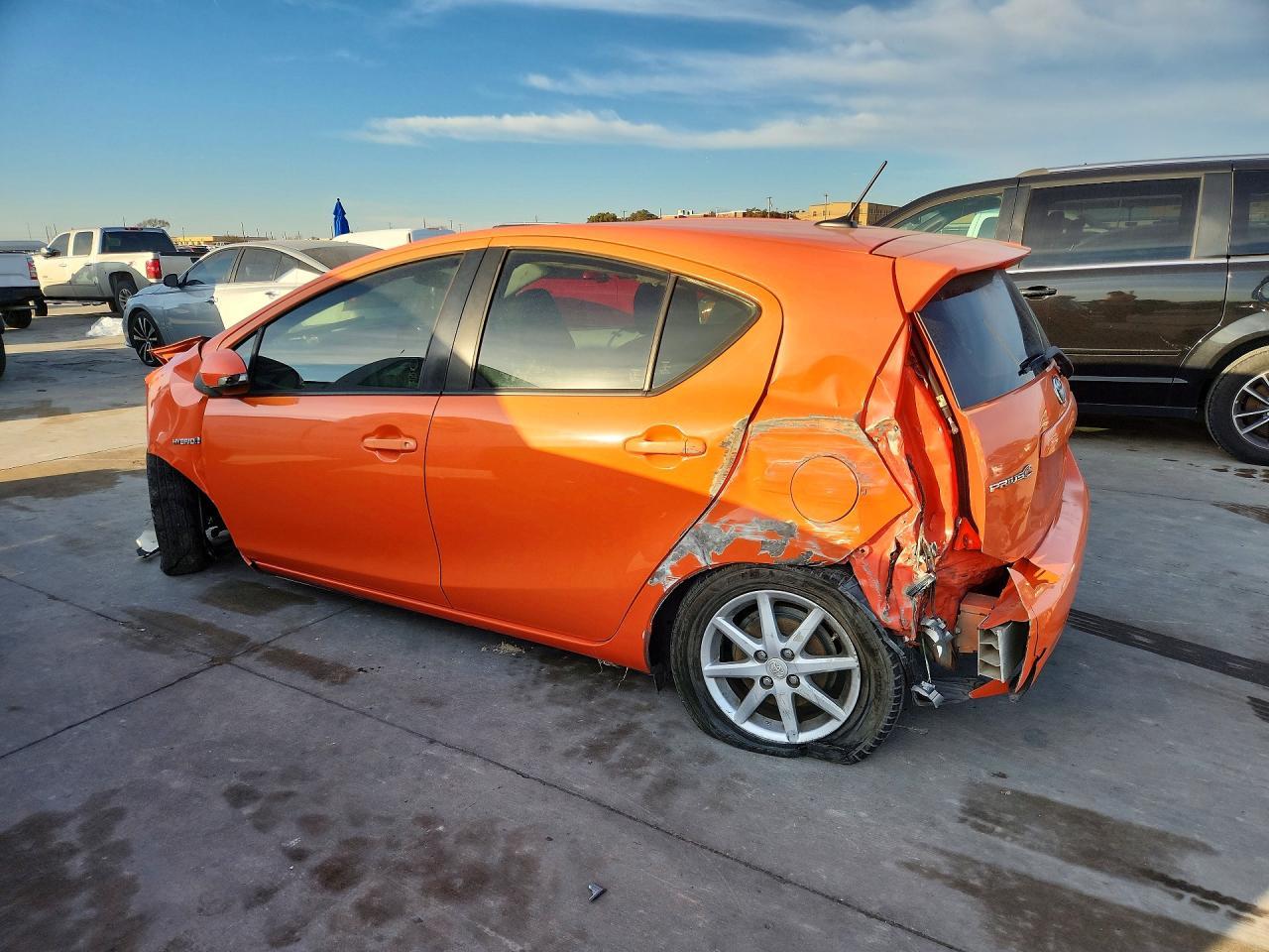 2013 Toyota Prius C - Фото 2