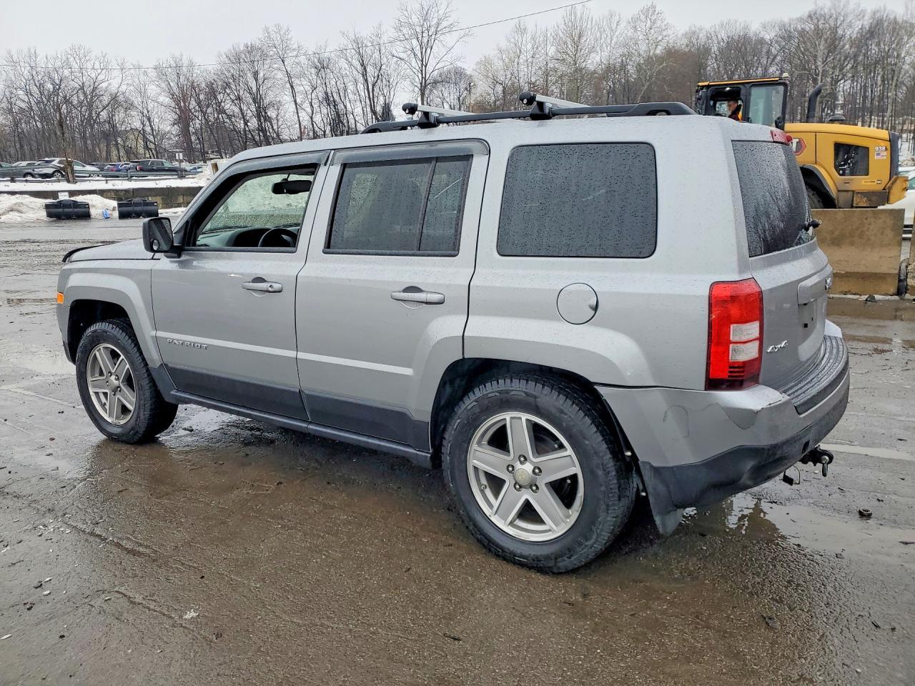 2016 Jeep Patriot Sport - Image 2