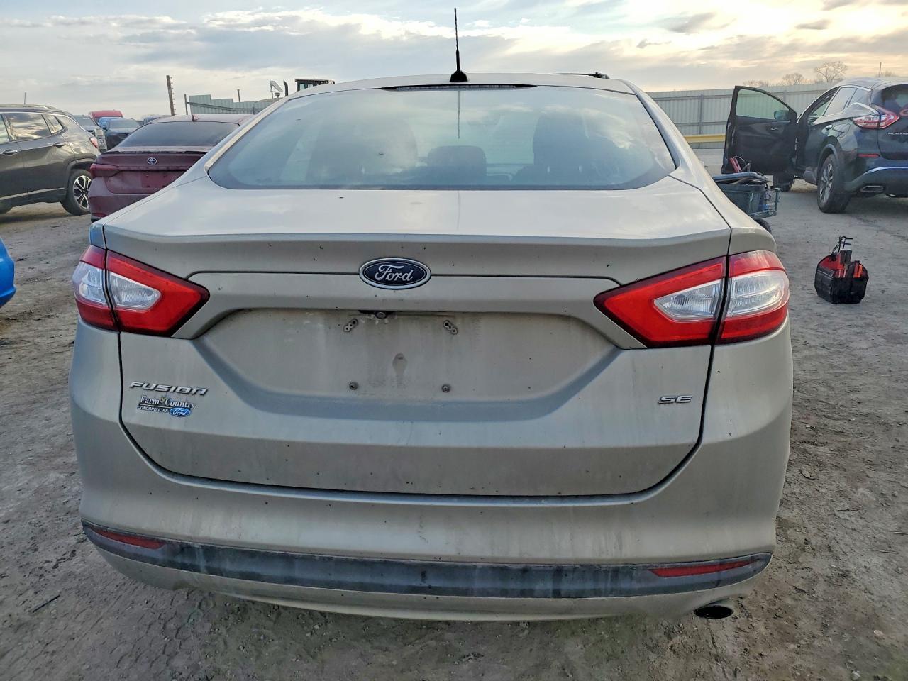2016 Ford Fusion Se - Фото 6