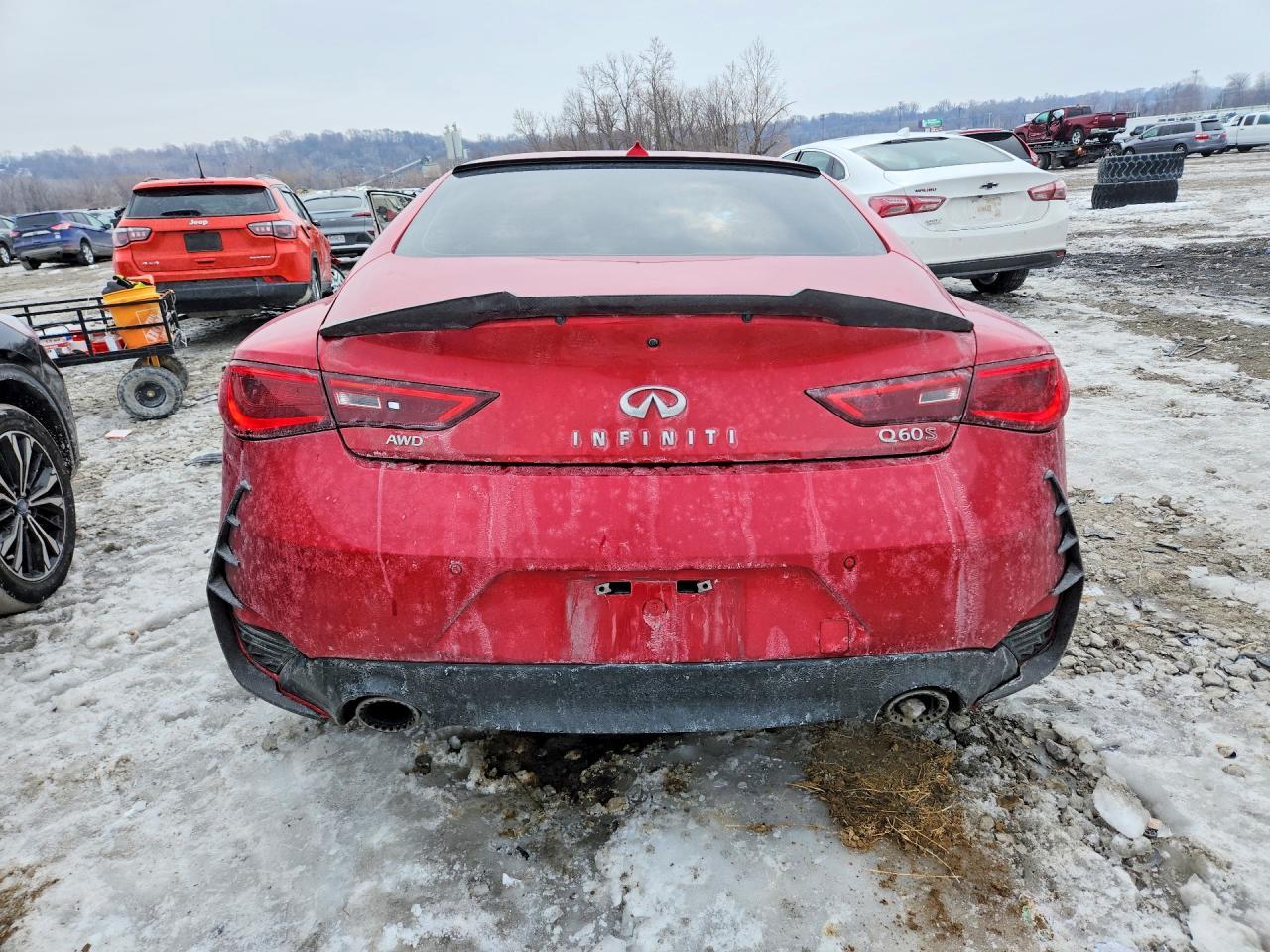 2017 Infiniti Q60 Red Sport 400 - Фото 6