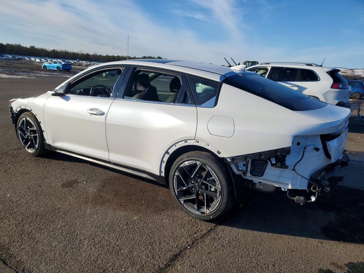 2025 Kia K4 Gt Line - Фото 2