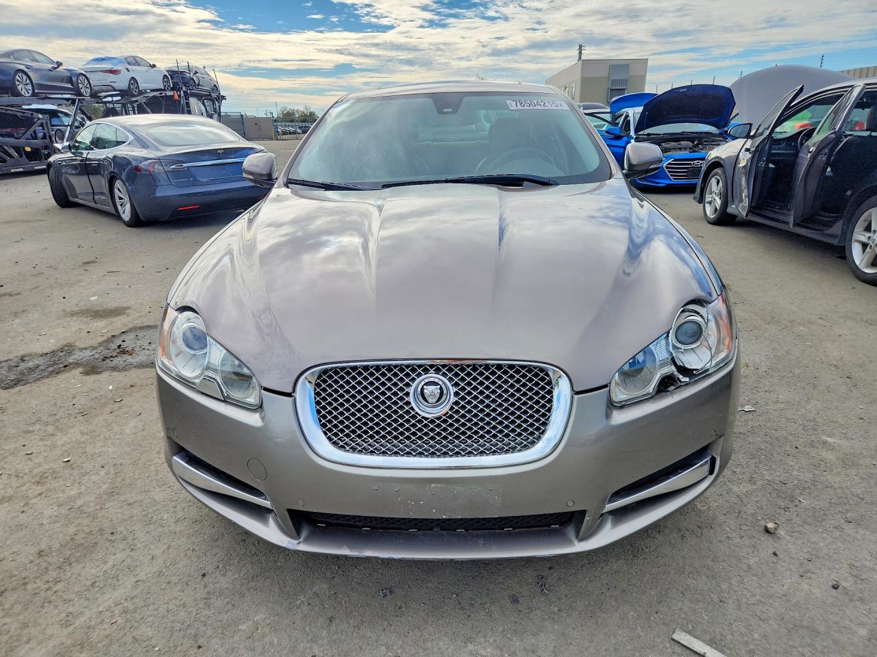 2011 Jaguar Xf - Image 5