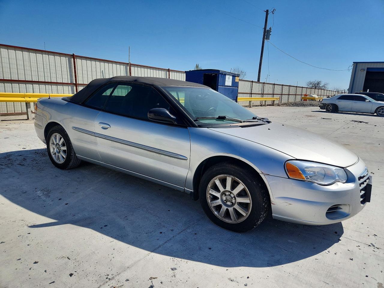 2004 Chrysler Sebring Gtc - Image 4