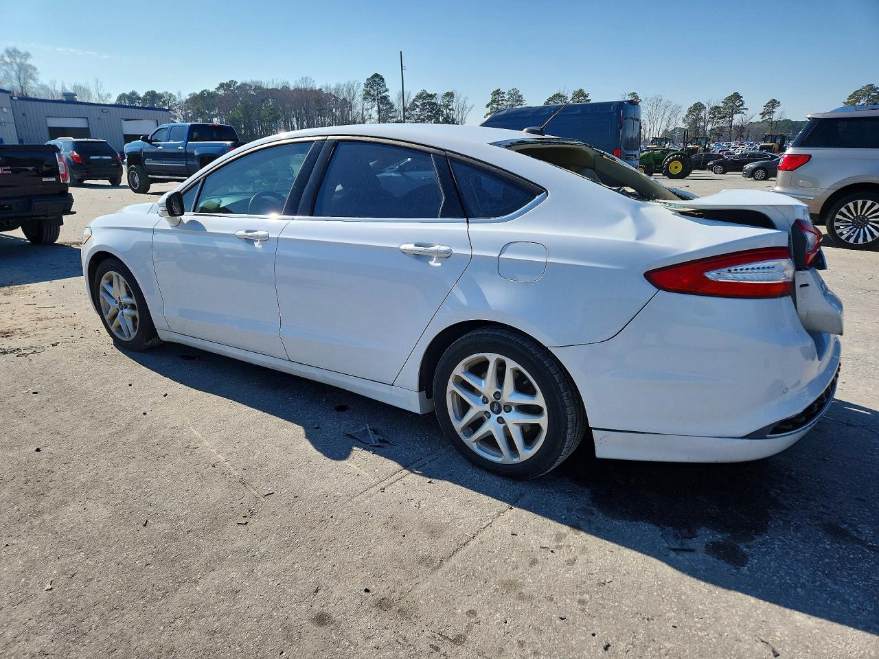 2016 Ford Fusion Se - Фото 2
